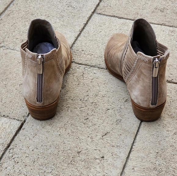 Vince Camuto Pippsy Lattice Side Foxy Suede Leather Booties Ankle Boots Summer - Picture 6 of 16